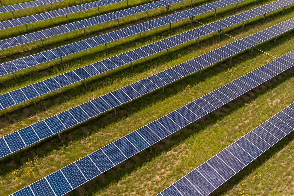 Wir sind Photovoltaik – Auch im Büro